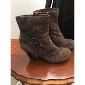 Nordstroom Naya gray suede bootie